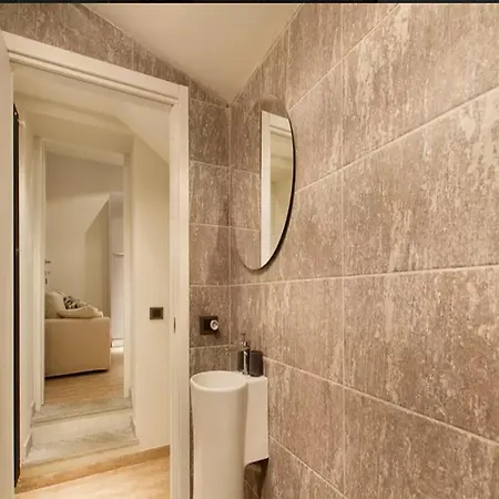 Apartment Mony
